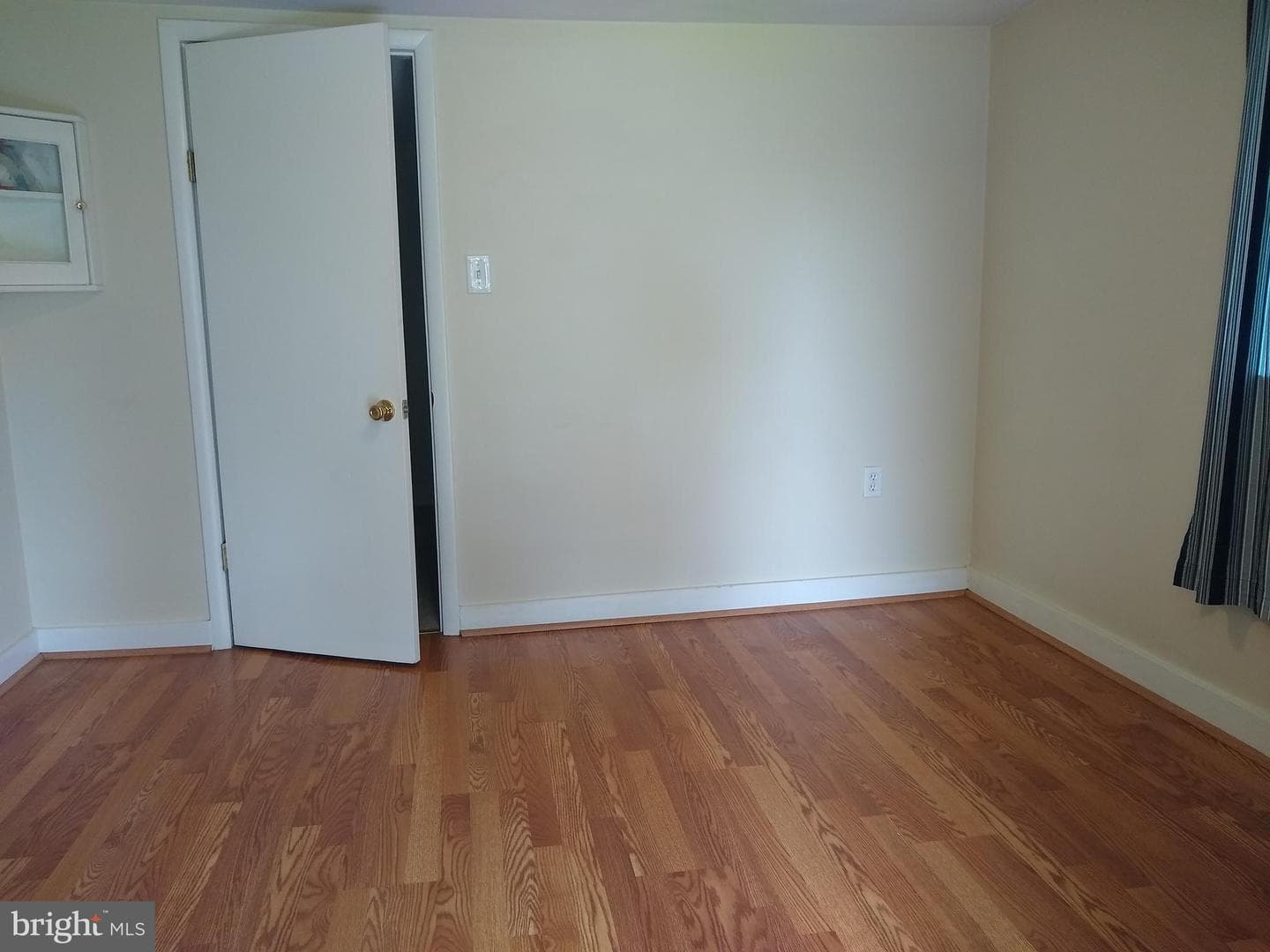 2894 Oakland Road photo 6