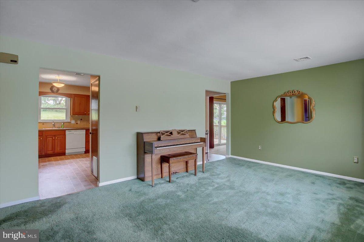 110 Bunker Hill Road photo 5