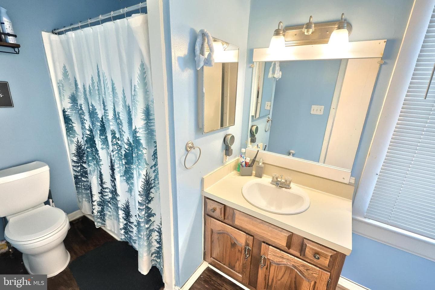 129 S Pleasant Street photo 17