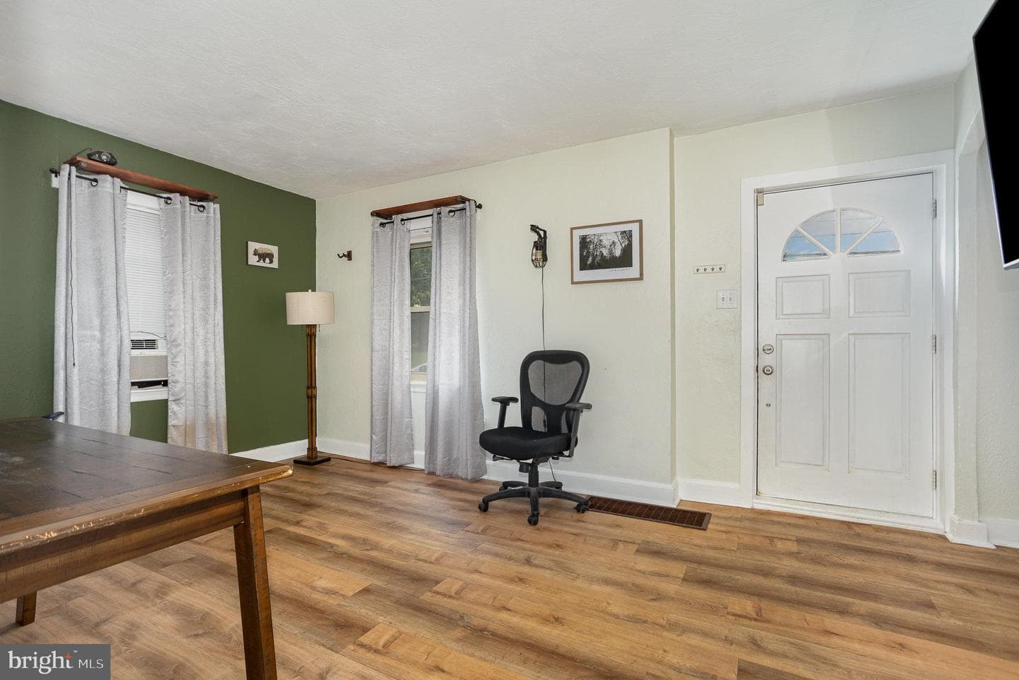 102 N Williams Street photo 8