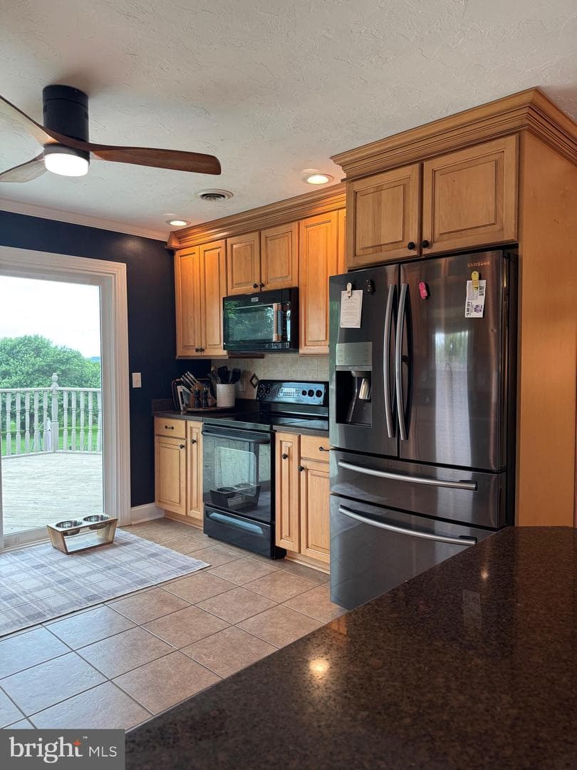 1872 Yingling Drive photo 9