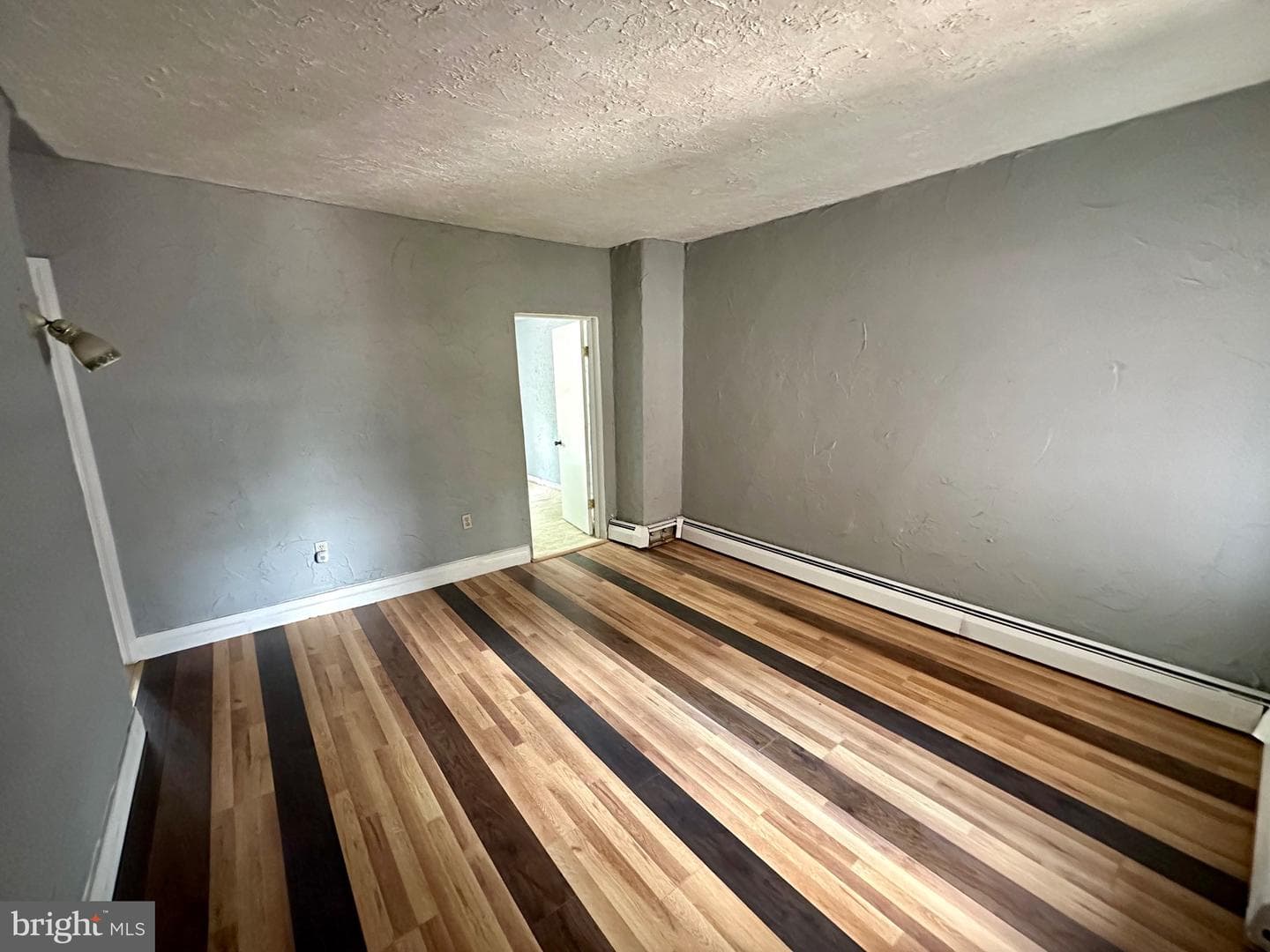 538 N Pershing Avenue photo 21