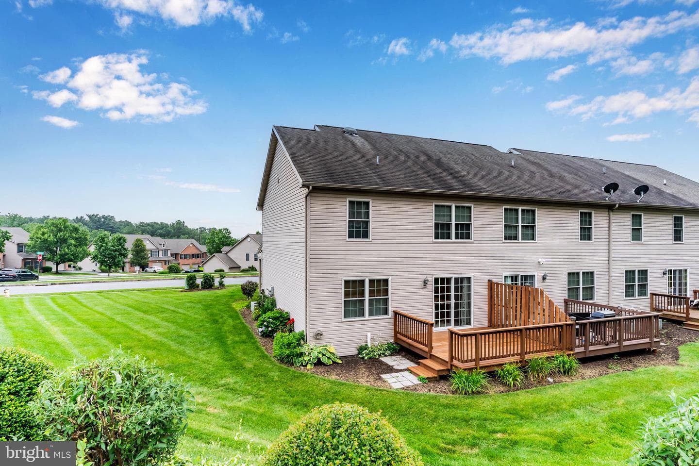 200 Loring Court photo 15