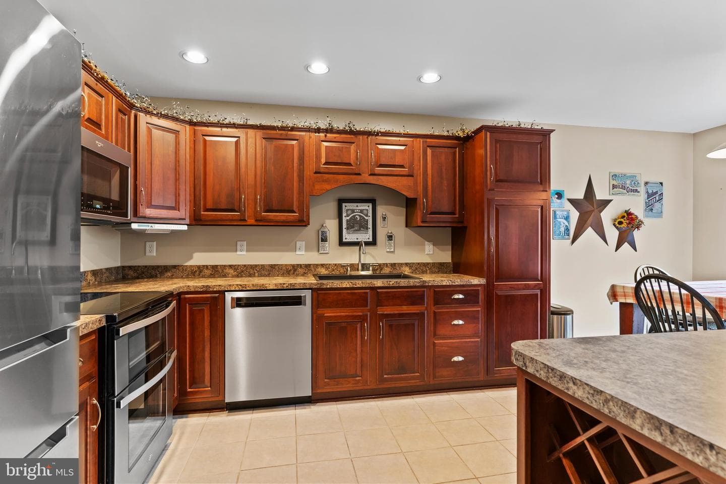 200 Loring Court photo 7