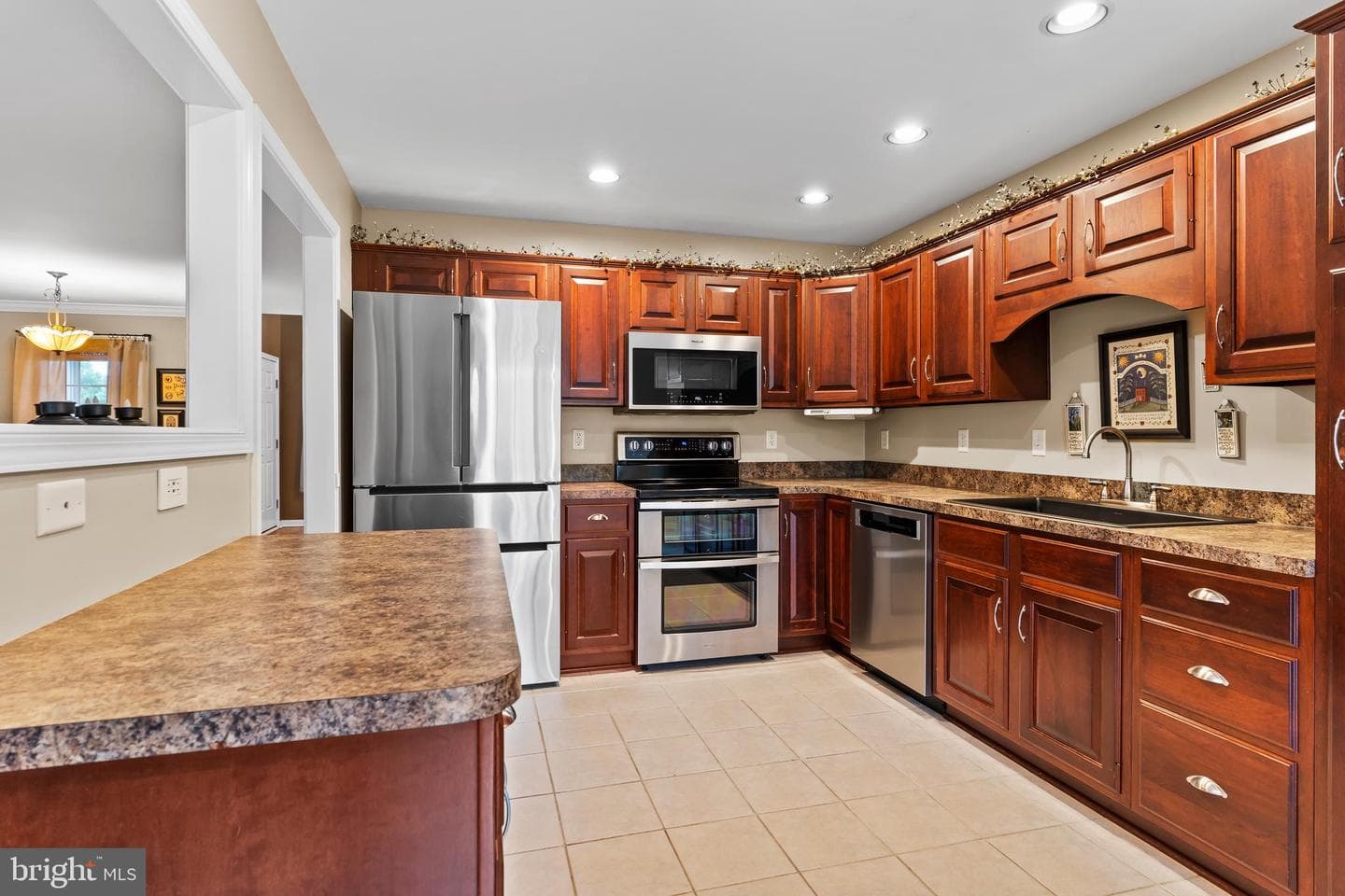 200 Loring Court photo 8