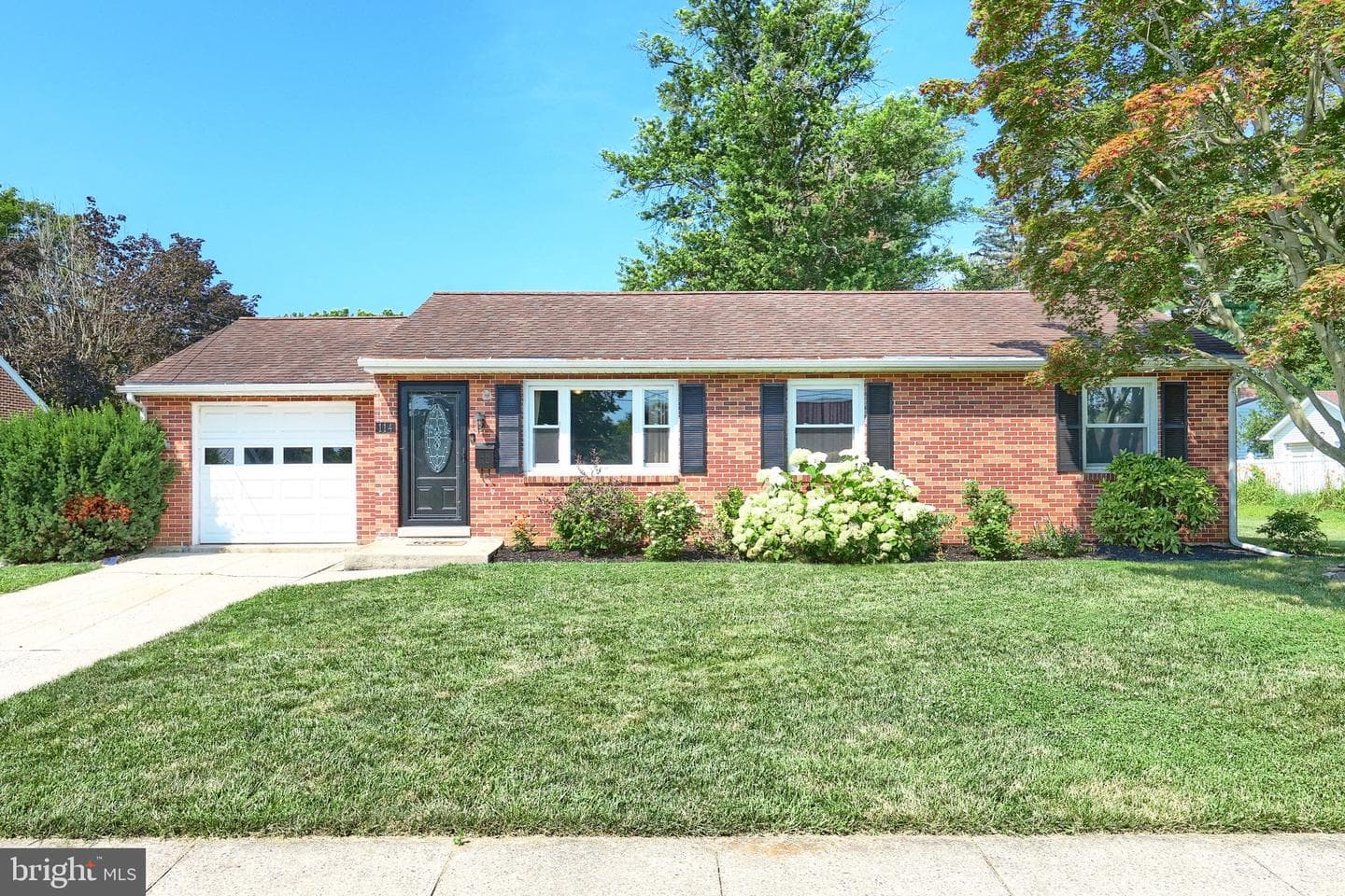 114 Emig Street photo 3