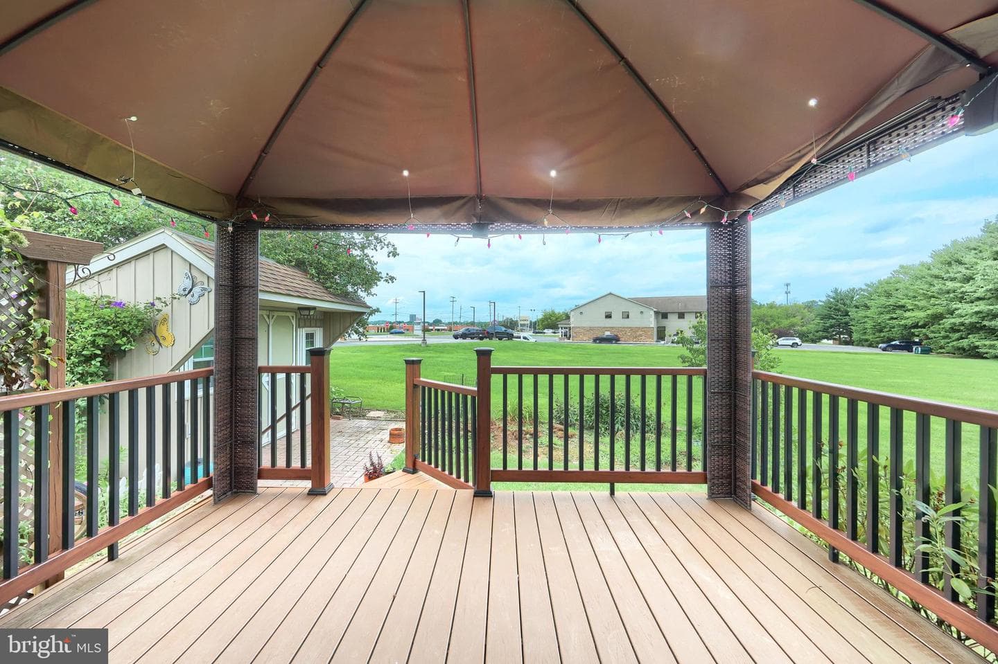 210 Kennedy Court photo 16