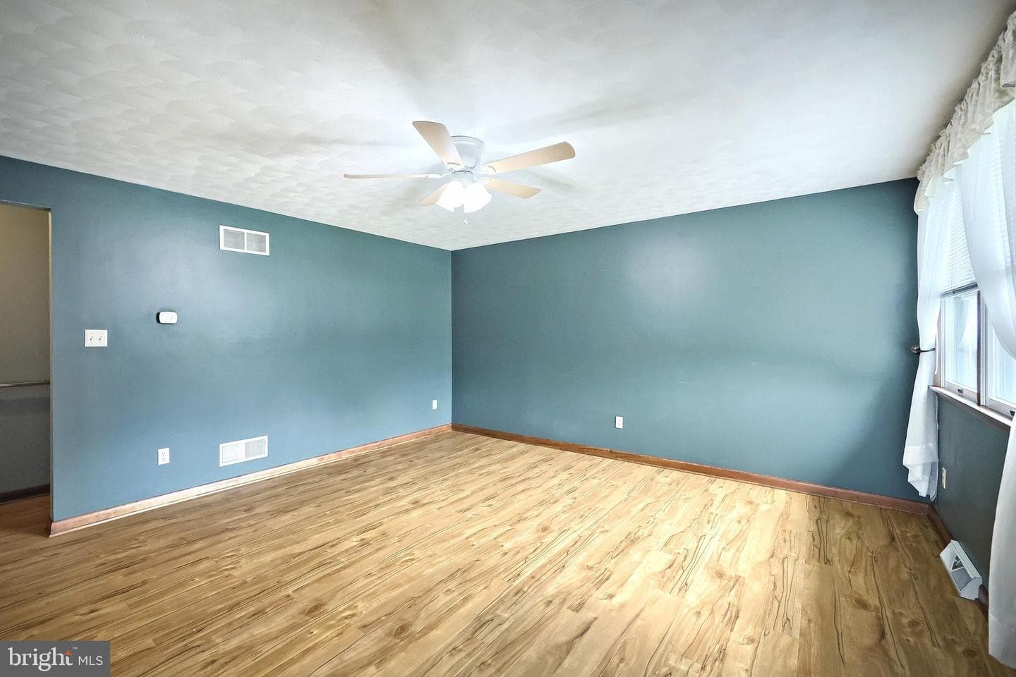 210 Kennedy Court photo 18