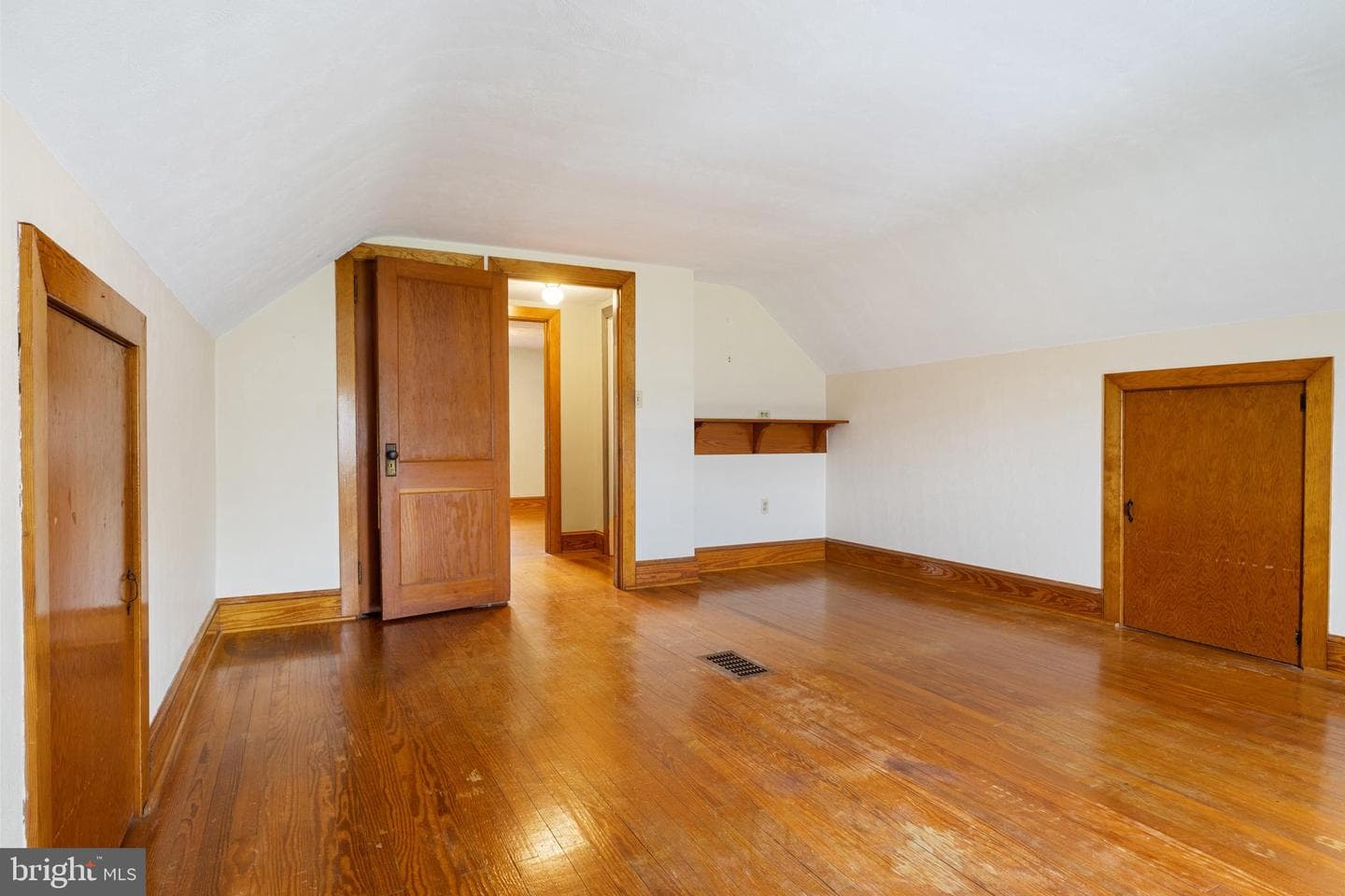 432 N Market Street photo 25