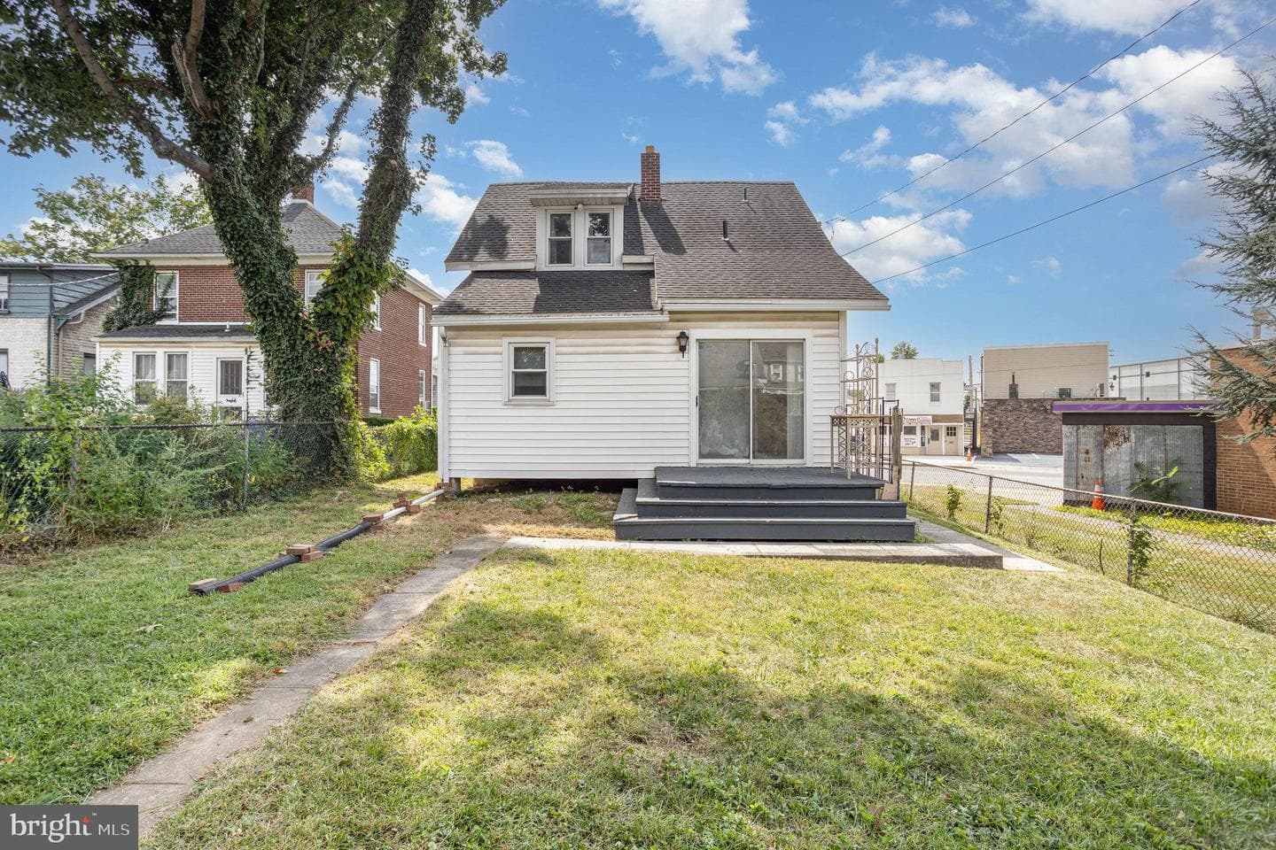 1135 Mount Rose Avenue photo 26