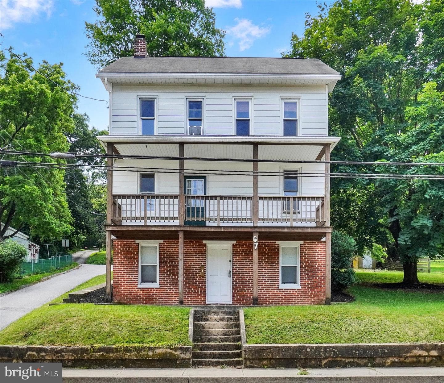 67 E Main Street photo 1