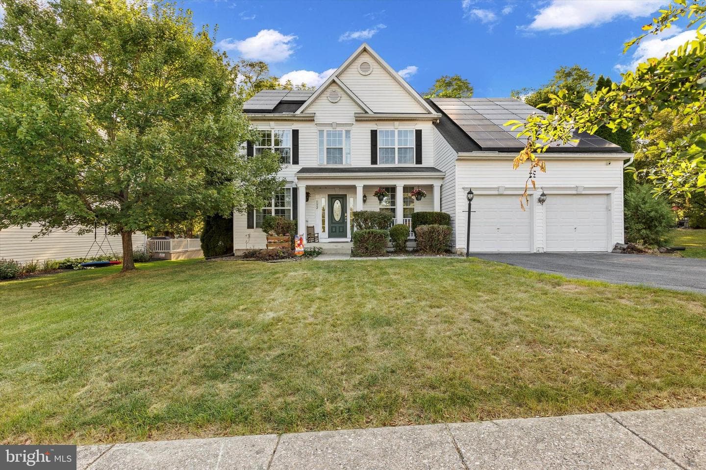 132 Stonebridge Drive photo 2