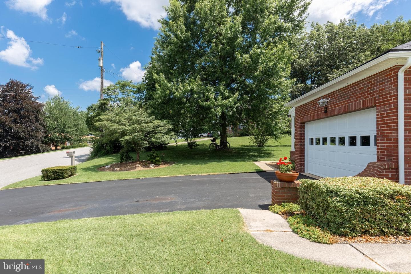 64 Hillcrest Drive photo 64