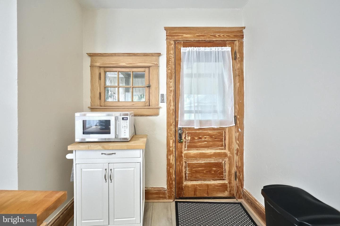931 Wayne Avenue photo 17