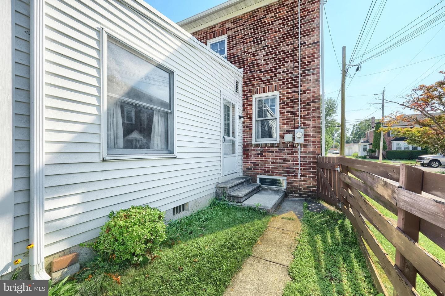 208 S Forney Avenue photo 11
