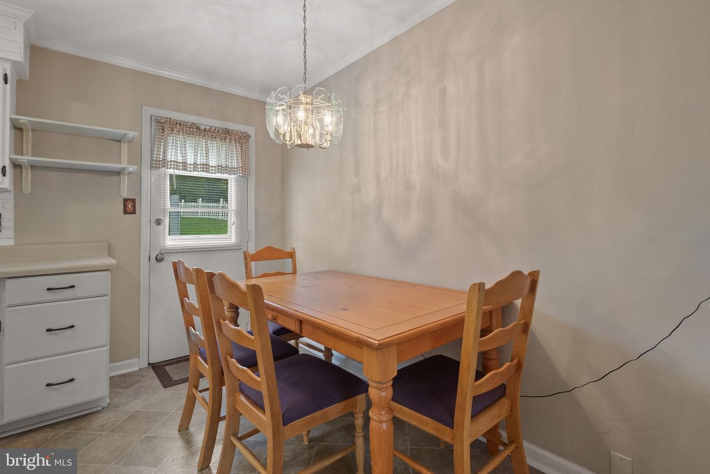317 Brook Lane photo 7