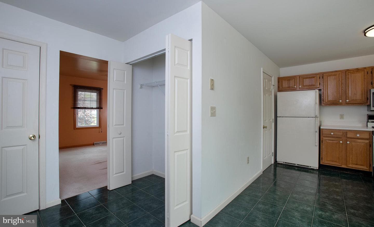 755 Robin Hill Circle photo 25