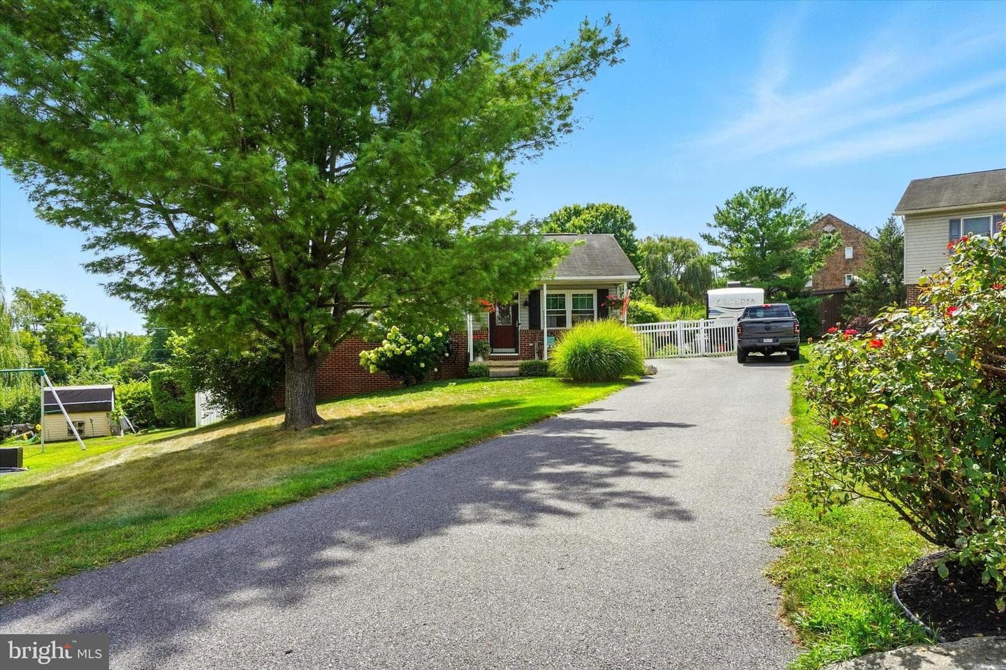 603 Hill Point Drive photo 2