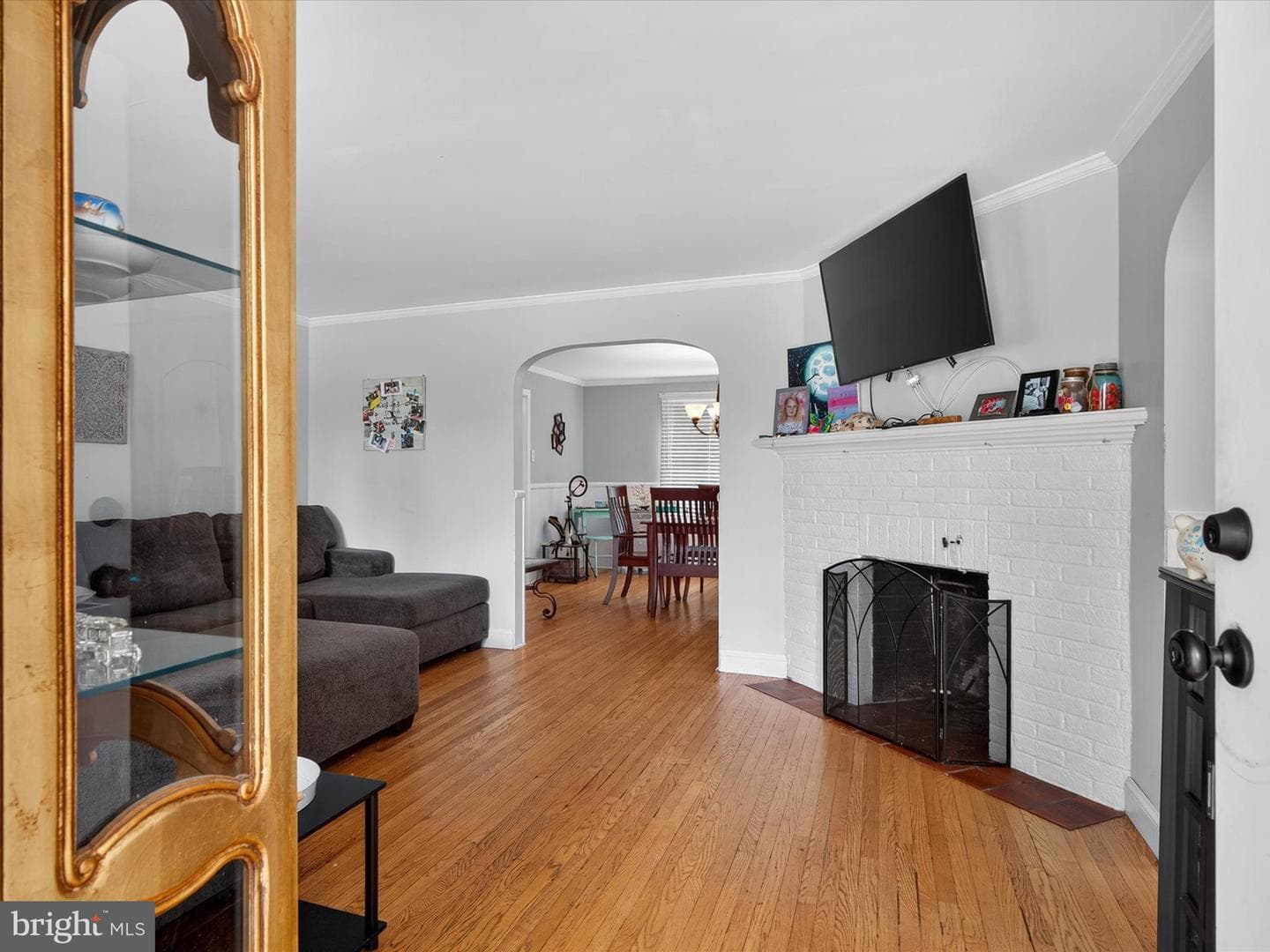 1345 Hill Street photo 4