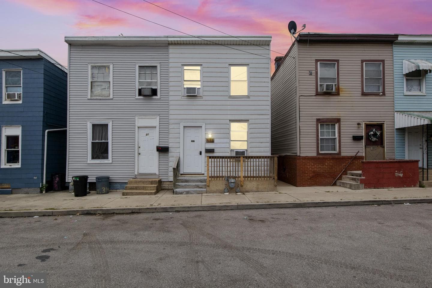 533 Vander Avenue photo 24