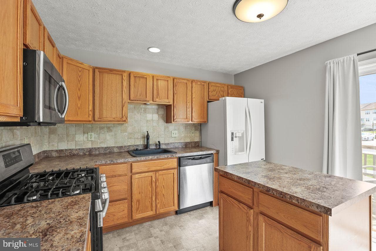 211 Country Ridge Drive photo 13