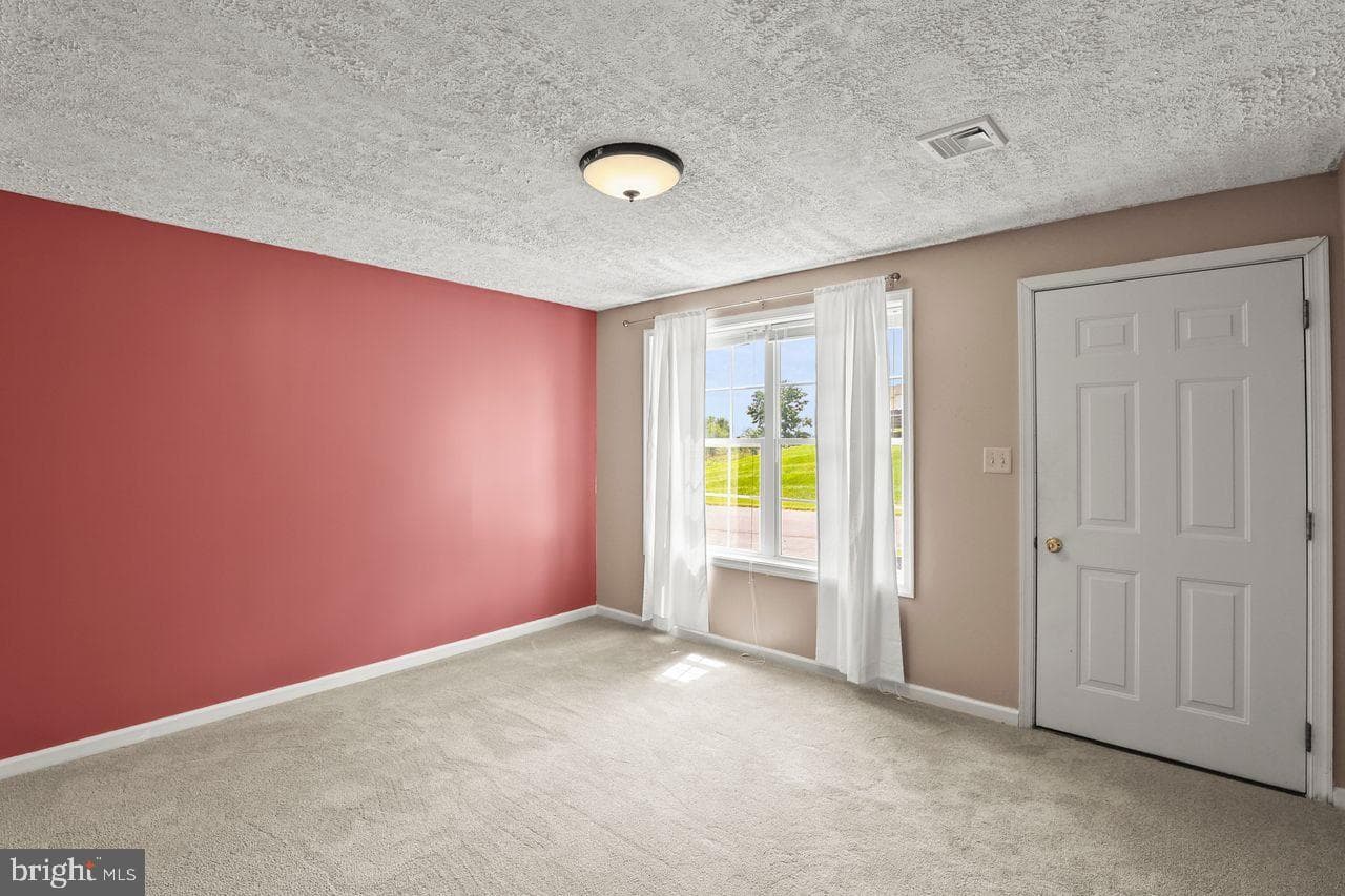 211 Country Ridge Drive photo 28