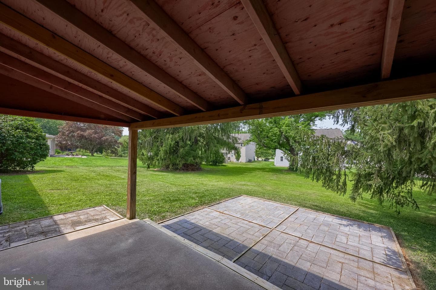 101 Lynbrook Drive N photo 30