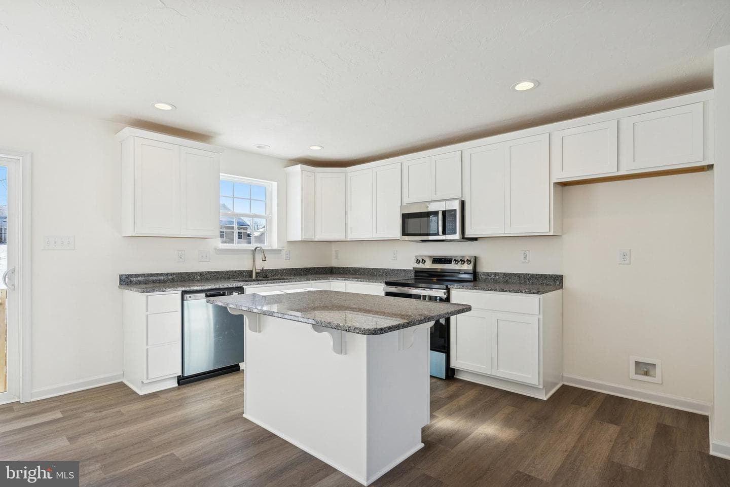1280 Maple Lane #10 photo 13