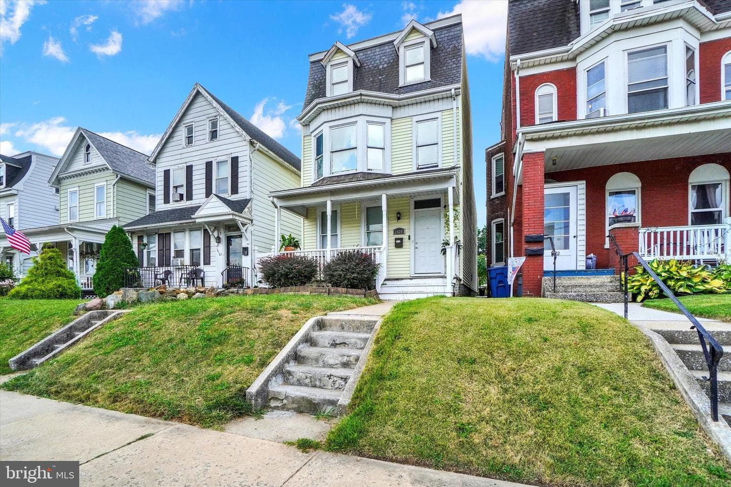 1420 W Market Street photo 1