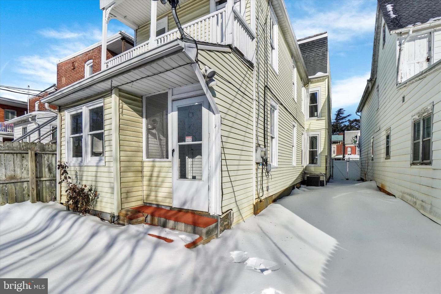 1420 W Market Street photo 16