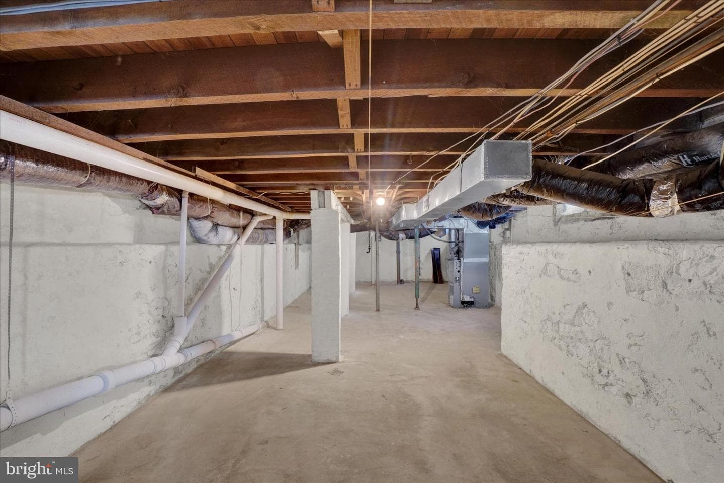 1420 W Market Street photo 24
