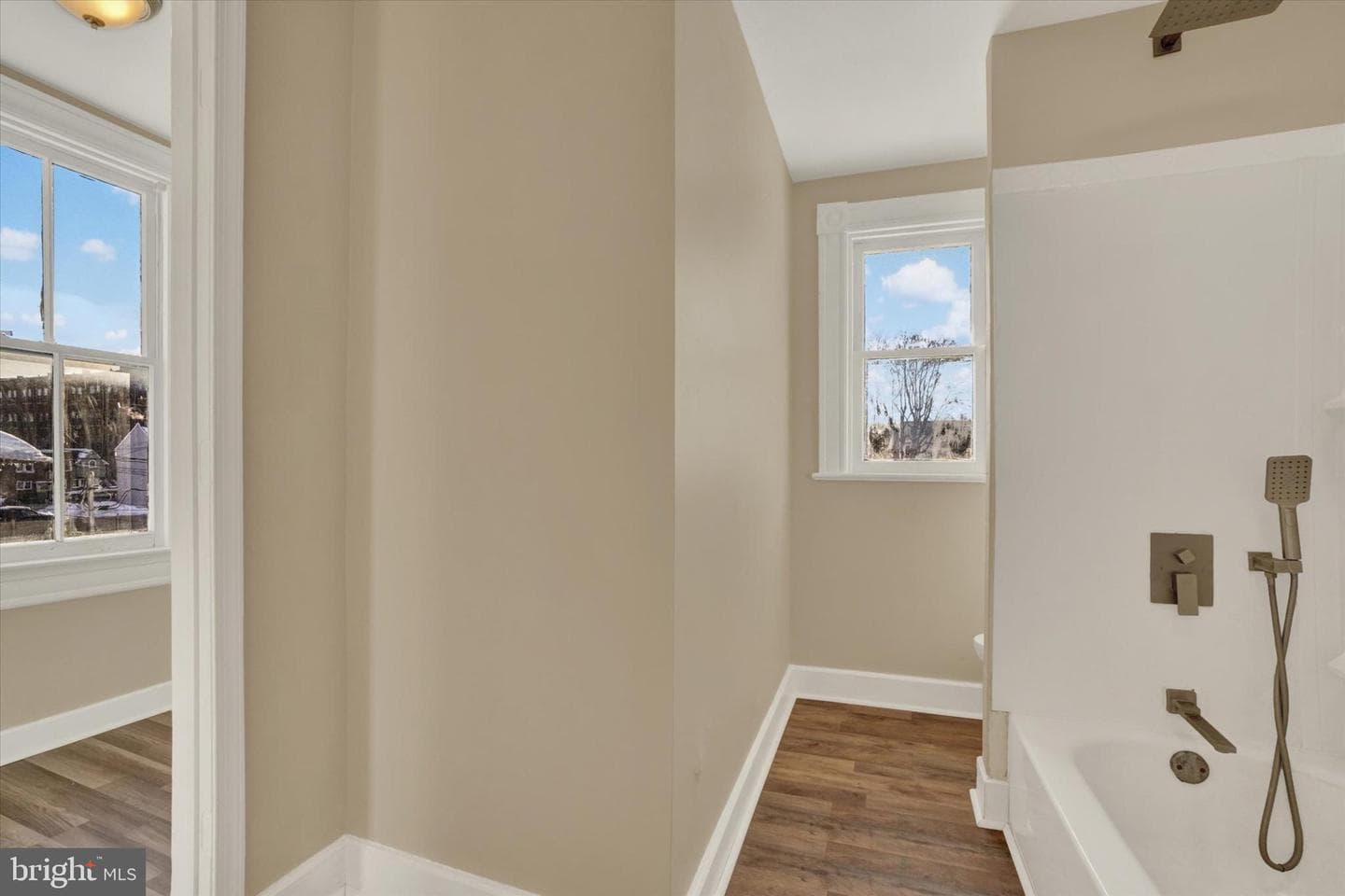 1420 W Market Street photo 26
