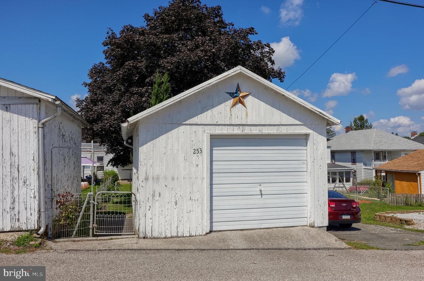 253 S Walnut Street photo 27