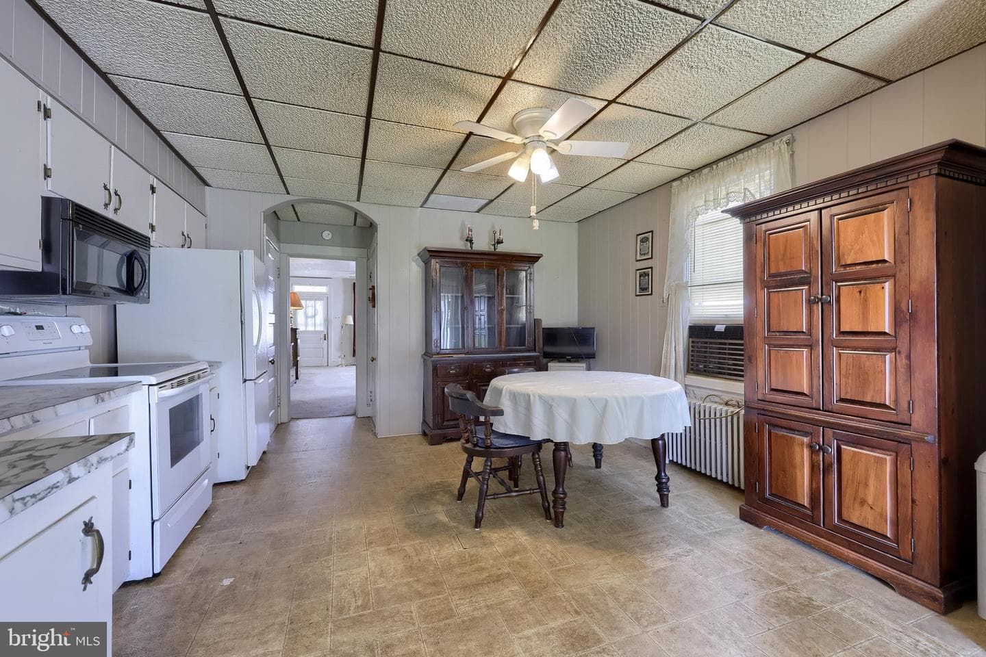 253 S Walnut Street photo 5