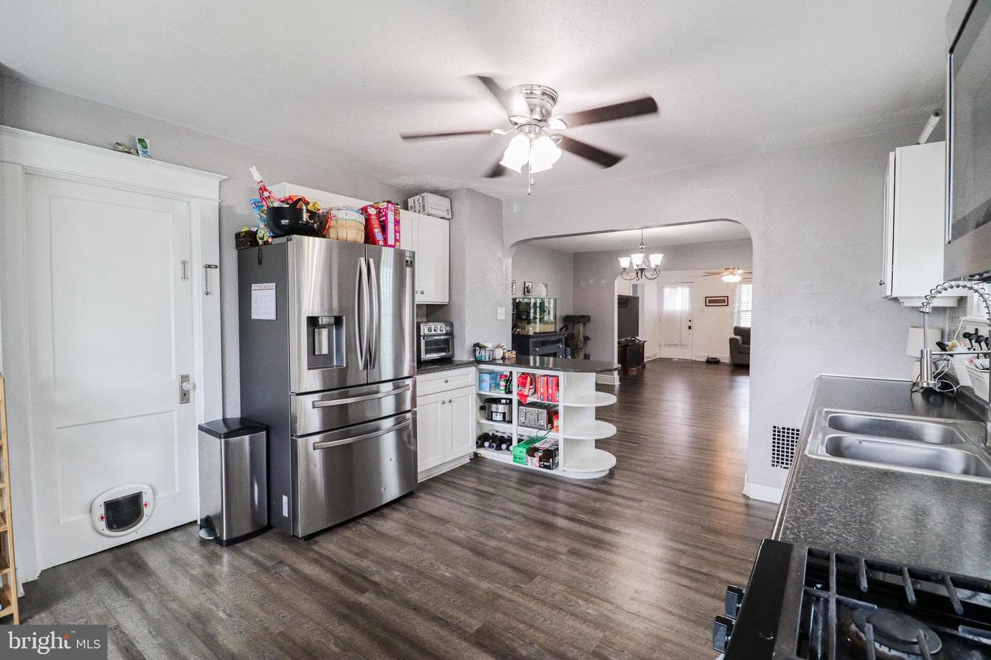 639 Dallas Street photo 19