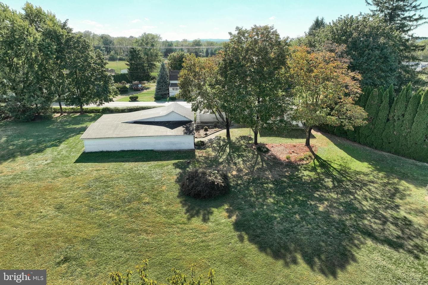 868 Greenbriar Road photo 15