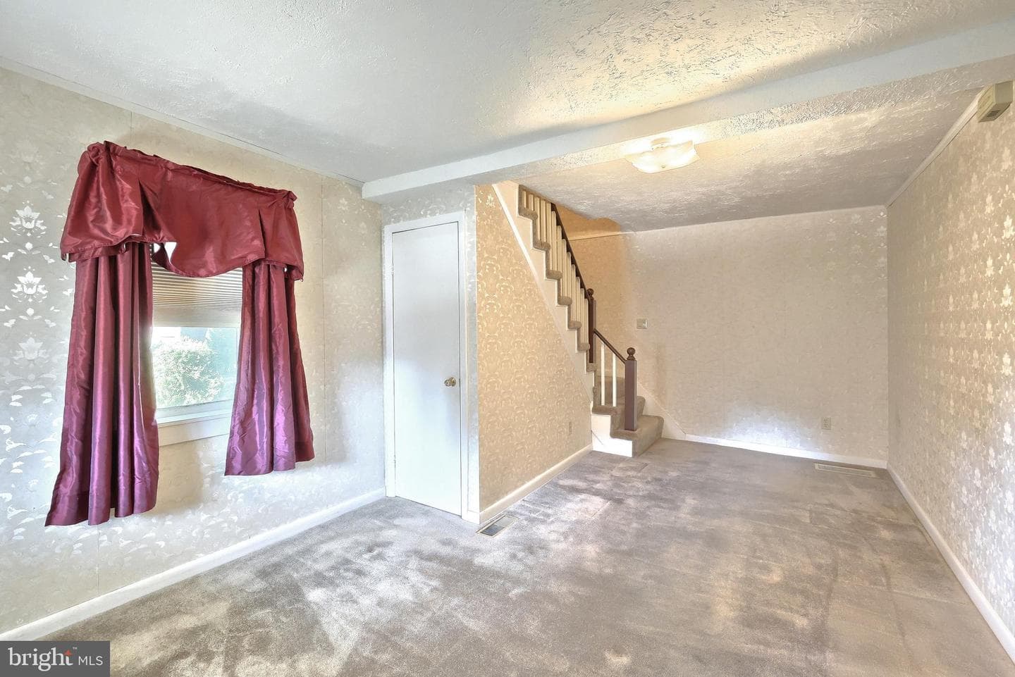 868 Greenbriar Road photo 25