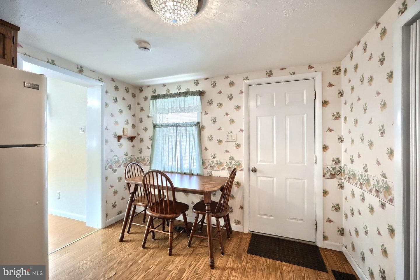 868 Greenbriar Road photo 41