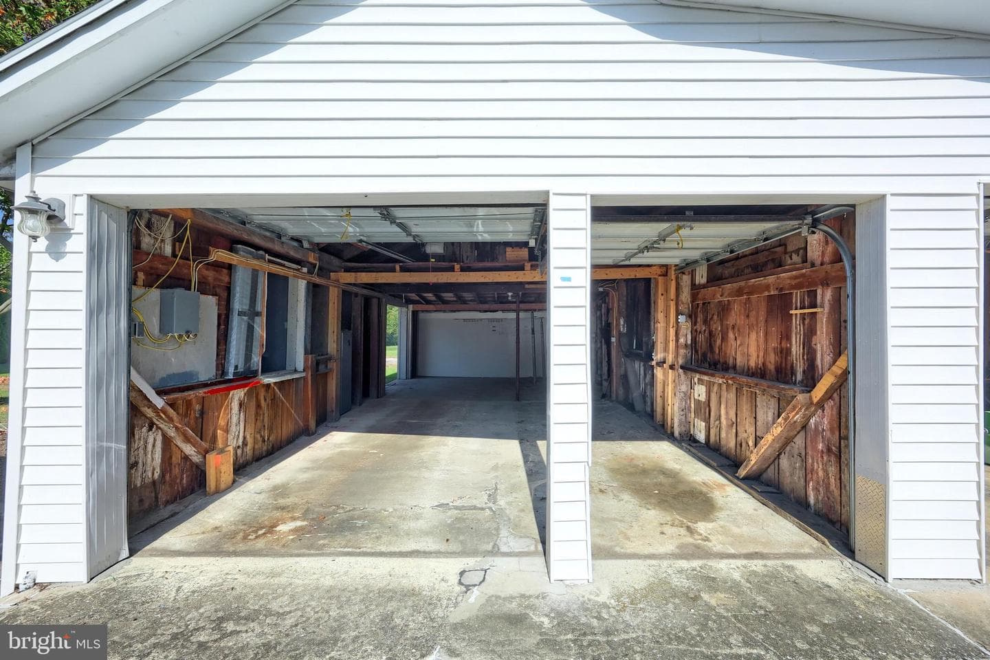 868 Greenbriar Road photo 47