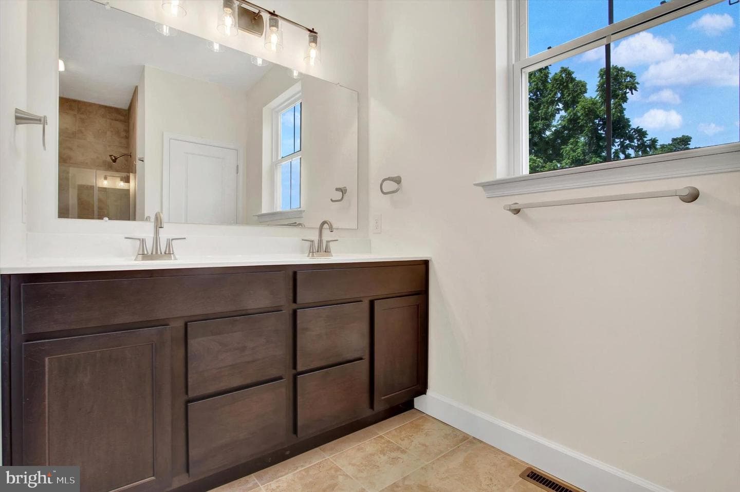 109 Onyx Drive #38 photo 21
