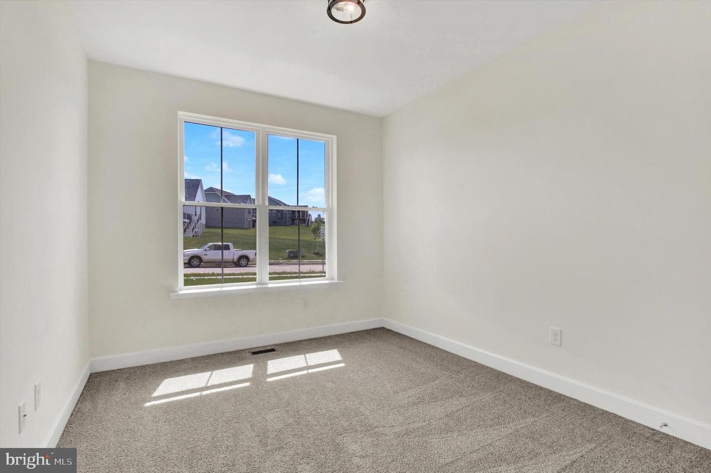 109 Onyx Drive #38 photo 26
