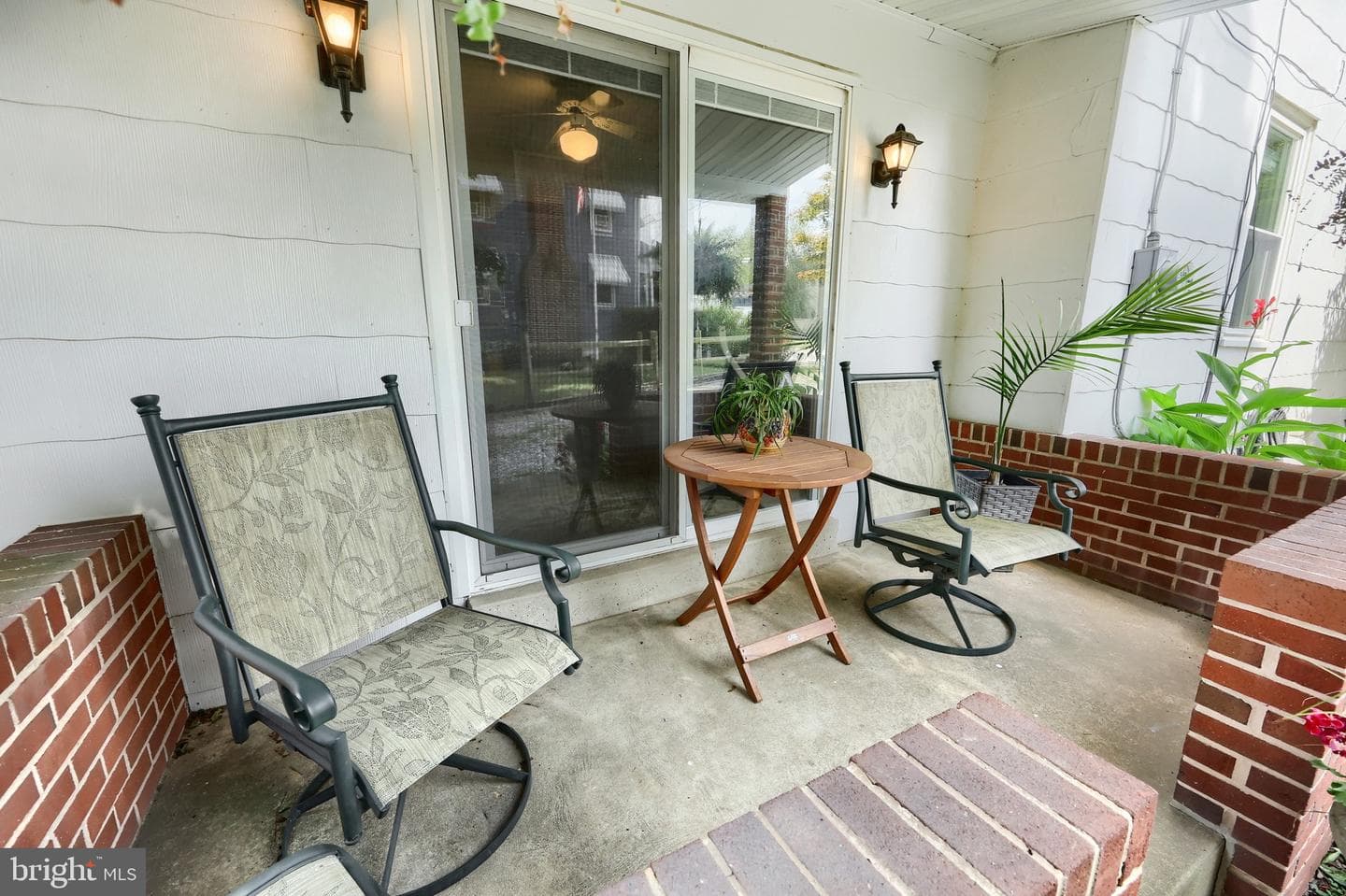 855 Greenbriar Road photo 18