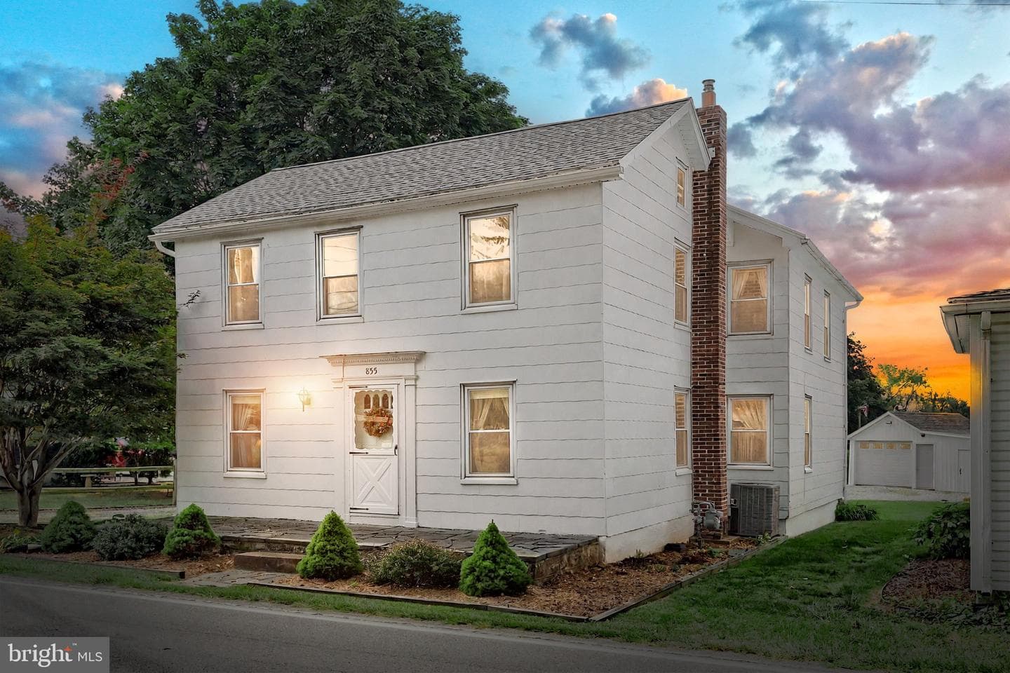 855 Greenbriar Road photo 43