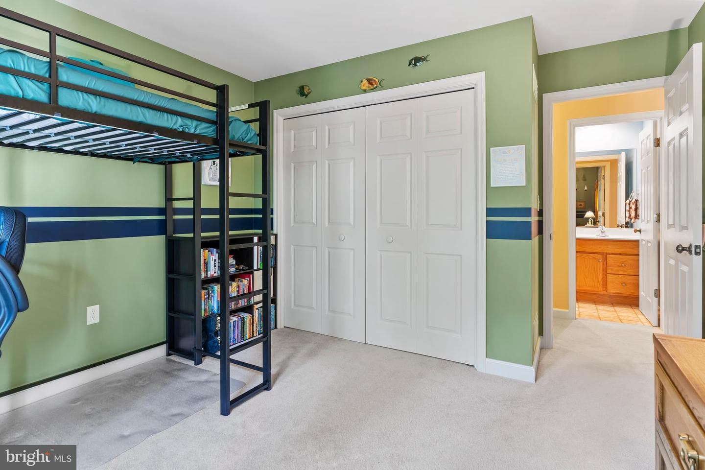 565 Nauvoo Road photo 32