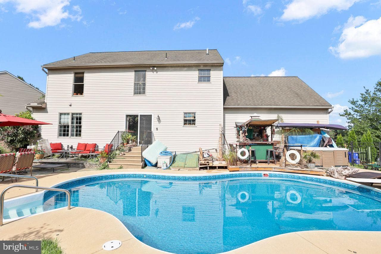 125 Verna Drive photo 32