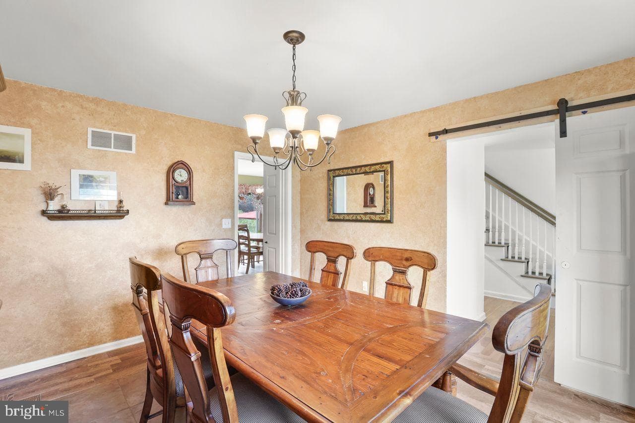 125 Verna Drive photo 6
