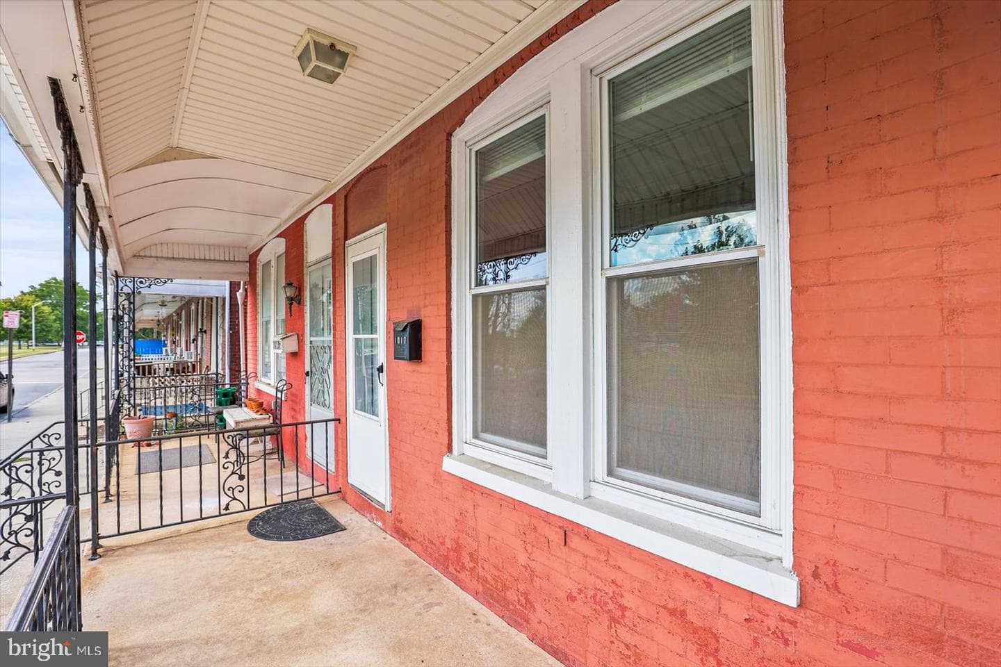 1017 Hay Street photo 2