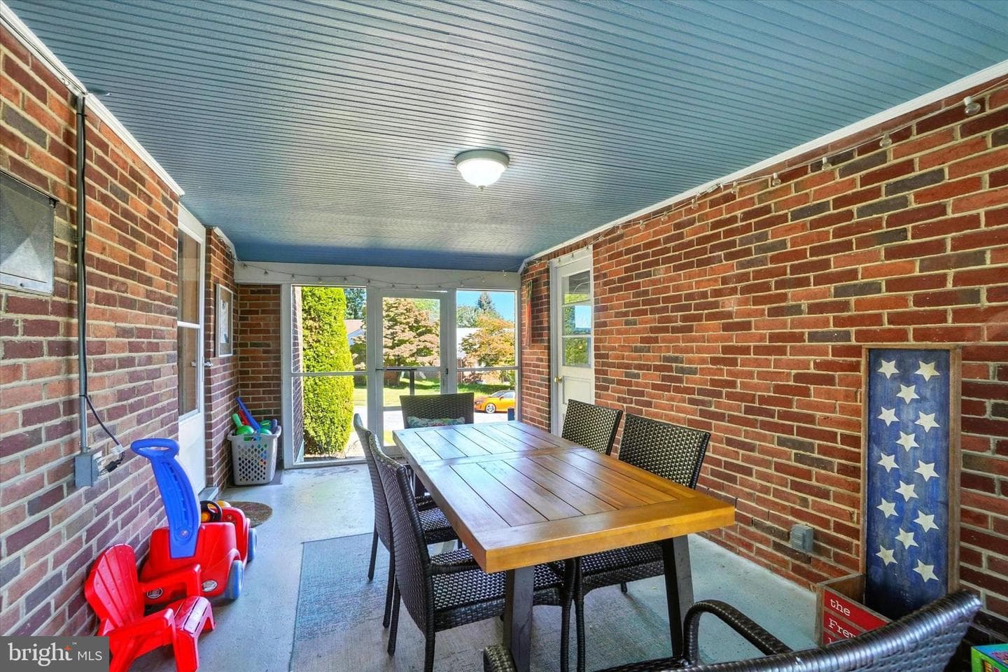 1700 2nd Avenue photo 23