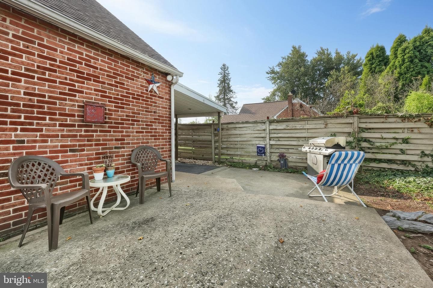 714 May Street photo 13