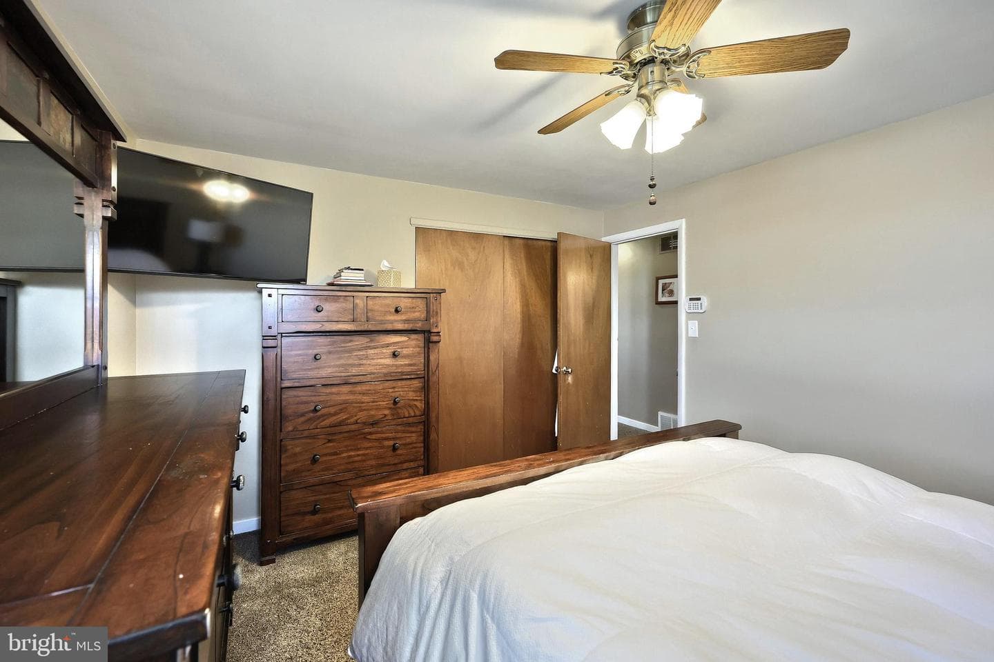 2437 Schoolhouse Lane photo 15